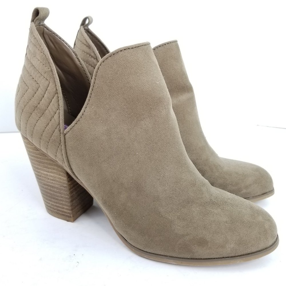 Carlos Santana "Rouen" Womens 9.5M Beige Brown Ankle Bootie Block High Heel Boot